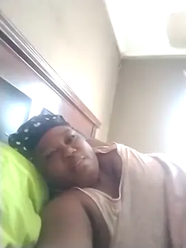 MATUREBUSSTY online show from November 3, 2025, 9:02 am