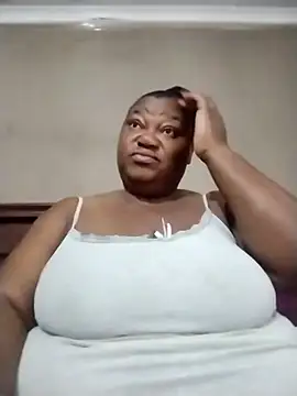 MATUREBUSSTY online show from February 12, 2026, 3:50 am