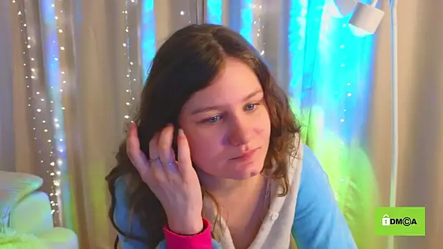 Snapshot of Charlotte_wow chatting on February 6, 2025, 4:36 pm Charlotte wow online show from February 6, 2025, 4:36 pm