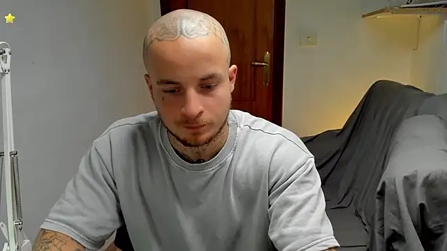 layneinchains online show from June 24, 2026, 1:43 pm
