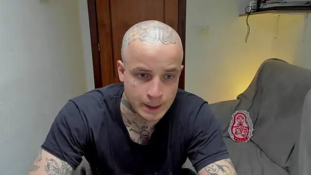 layneinchains online show from May 3, 2026, 12:42 pm