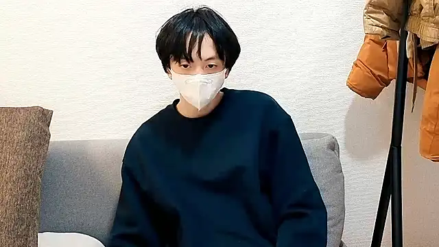 freeeeeessssss111 online show from February 5, 2026, 11:39 am