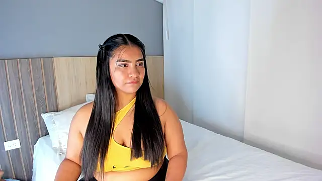 hannnasmith online show from November 6, 2025, 2:59 am