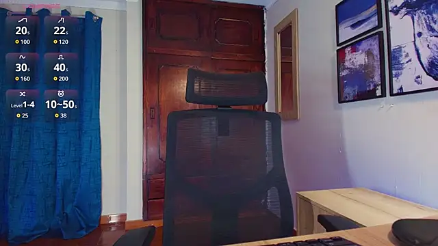 Snapshot of HenryBenso chatting on October 26, 2025, 4:29 pm HenryBenso online show from October 26, 2025, 4:29 pm