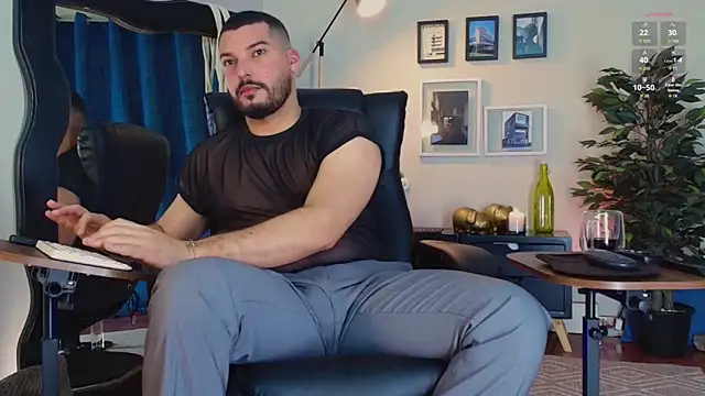 HenryBenso online show from June 10, 2026, 3:57 pm