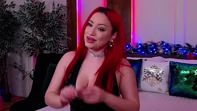 EmyHilton online show from December 18, 2025, 6:29 am