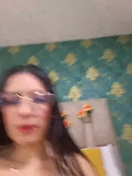 SuzanSmithh online show from January 7, 2026, 11:26 am