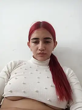 Snapshot of karol_cortes_18 chatting on March 7, 2025, 8:44 pm karol cortes 18 online show from March 7, 2025, 8:44 pm