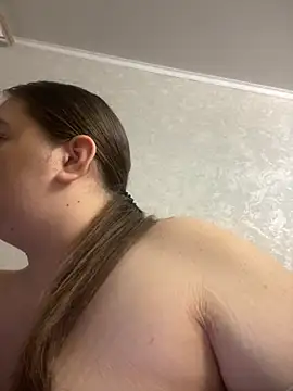 GabiBoobs online show from October 29, 2025, 9:47 pm