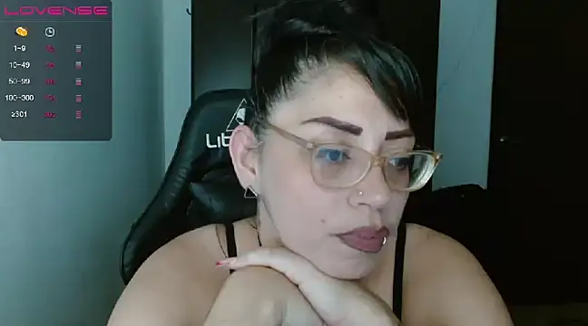 natashasmithe online show from January 26, 2025, 7:32 am