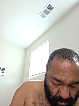 Bearhoney843 online show from October 20, 2025, 4:40 pm