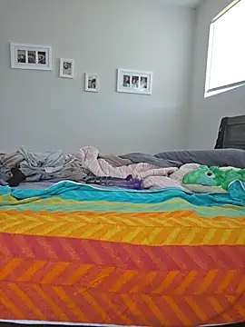 Bearhoney843 online show from October 30, 2025, 4:48 pm