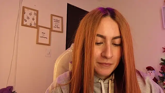 Snapshot of Tiarha chatting on November 19, 2025, 4:56 am Tiarha online show from November 19, 2025, 4:56 am