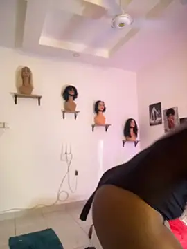 Snapshot of t-Booty_risky_ chatting on April 15, 2026, 2:10 pm t-Booty risky online show from April 15, 2026, 2:10 pm