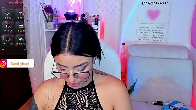 Hinataw33d01 online show from February 25, 2025, 6:36 am