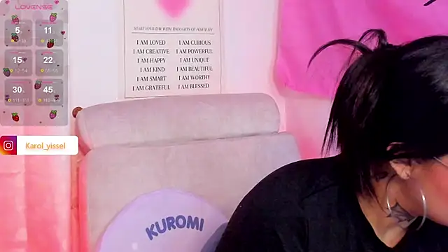 Hinataw33d01 online show from March 10, 2025, 12:28 am