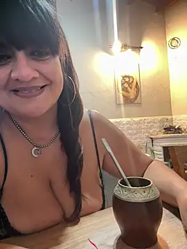 Sensualmente333 online show from May 16, 2026, 11:53 am