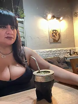 Sensualmente333 online show from August 1, 2026, 12:25 pm