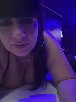 Sensualmente333 online show from June 7, 2026, 10:15 pm