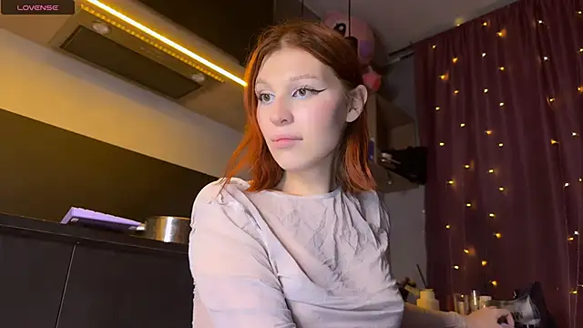 Snapshot of ilona_wine chatting on October 8, 2025, 9:26 pm ilona wine online show from October 8, 2025, 9:26 pm