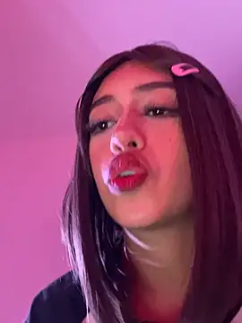 Snapshot of Hot_sophie_ chatting on February 21, 2026, 12:34 am Hot sophie online show from February 21, 2026, 12:34 am