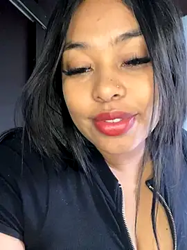 Snapshot of PUSHYLATE chatting on October 8, 2025, 8:53 pm PUSHYLATE online show from October 8, 2025, 8:53 pm