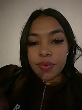 Snapshot of PUSHYLATE chatting on October 10, 2025, 4:13 am PUSHYLATE online show from October 10, 2025, 4:13 am