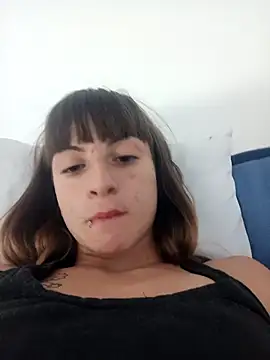 Snapshot of Cristina02 chatting on May 8, 2026, 4:00 pm Cristina02 online show from May 8, 2026, 4:00 pm
