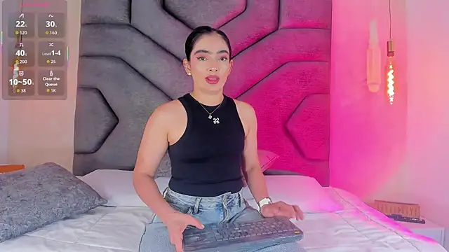 Snapshot of Liinda_Saenz chatting on June 20, 2026, 11:26 am Liinda Saenz online show from June 20, 2026, 11:26 am