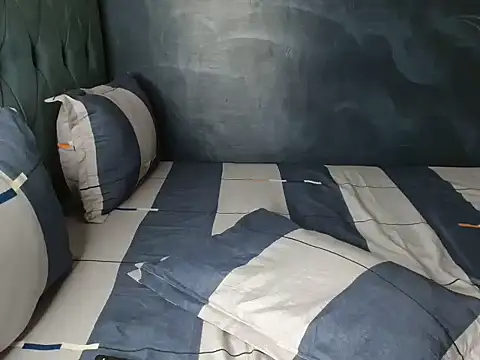 Snapshot of FaeMDom2 chatting on November 14, 2025, 3:05 pm FaeMDom2 online show from November 14, 2025, 3:05 pm