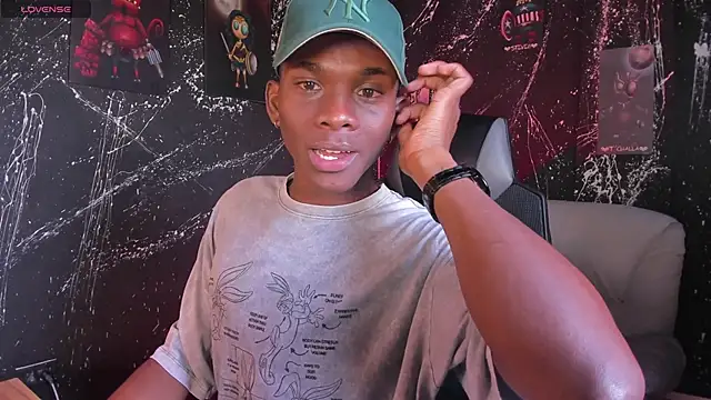 Snapshot of JacksonMuller_ chatting on June 10, 2026, 1:23 pm JacksonMuller online show from June 10, 2026, 1:23 pm