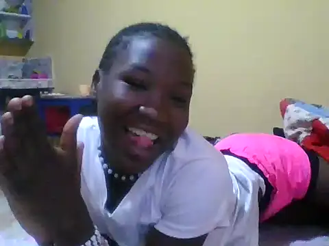 Snapshot of just_nala chatting on October 18, 2025, 3:52 am just nala online show from October 18, 2025, 3:52 am