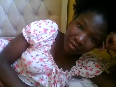 Snapshot of just_nala chatting on November 10, 2025, 7:24 am just nala online show from November 10, 2025, 7:24 am