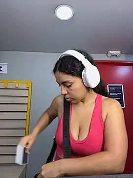 Snapshot of Nathcurly_ chatting on March 5, 2025, 3:08 am Nathcurly online show from March 5, 2025, 3:08 am