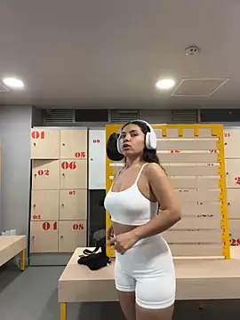 Snapshot of Nathcurly_ chatting on March 12, 2025, 2:41 am Nathcurly online show from March 12, 2025, 2:41 am