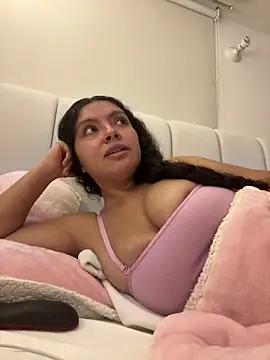 Snapshot of Nathcurly_ chatting on October 7, 2025, 2:23 am Nathcurly online show from October 7, 2025, 2:23 am