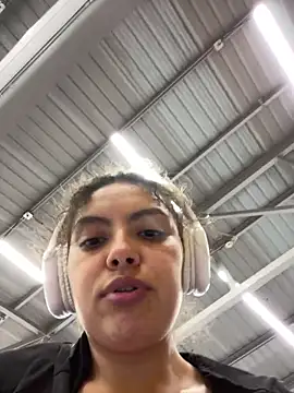 Snapshot of Nathcurly_ chatting on September 27, 2025, 3:12 am Nathcurly online show from September 27, 2025, 3:12 am