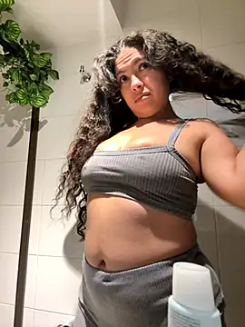 Snapshot of Nathcurly_ chatting on October 15, 2025, 3:27 am Nathcurly online show from October 15, 2025, 3:27 am