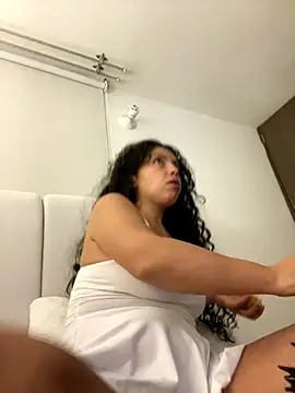 Snapshot of Nathcurly_ chatting on October 4, 2025, 3:08 am Nathcurly online show from October 4, 2025, 3:08 am