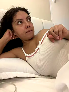 Snapshot of Nathcurly_ chatting on September 8, 2025, 8:08 pm Nathcurly online show from September 8, 2025, 8:08 pm