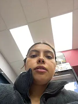 Snapshot of Nathcurly_ chatting on March 4, 2025, 3:11 am Nathcurly online show from March 4, 2025, 3:11 am