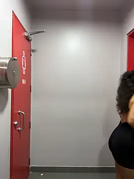 Snapshot of Nathcurly_ chatting on September 16, 2025, 3:07 am Nathcurly online show from September 16, 2025, 3:07 am