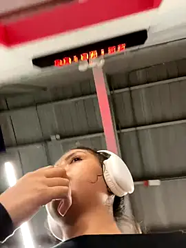 Snapshot of Nathcurly_ chatting on September 19, 2025, 3:21 am Nathcurly online show from September 19, 2025, 3:21 am