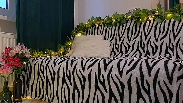 Snapshot of kristina_amurova chatting on November 13, 2025, 12:31 pm kristina amurova online show from November 13, 2025, 12:31 pm