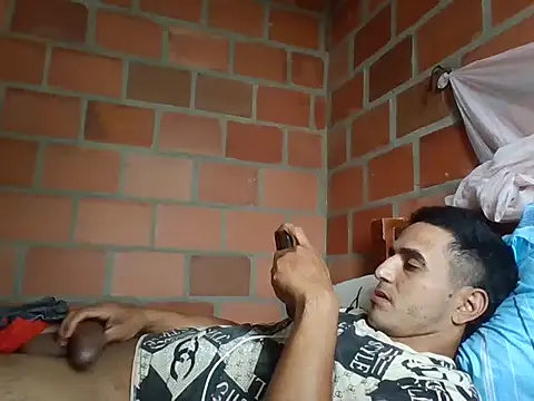 jhonnyhot 69 online show from February 13, 2026, 7:25 pm