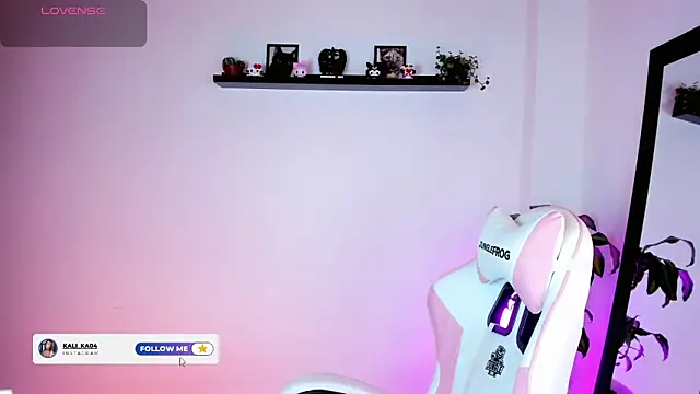 Snapshot of kali_ka_ chatting on November 14, 2025, 8:01 pm kali ka online show from November 14, 2025, 8:01 pm