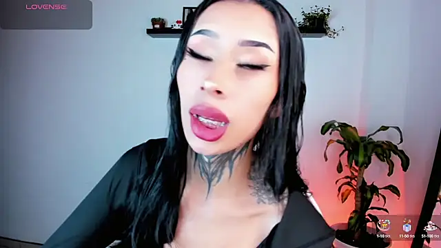 Snapshot of kali_ka_ chatting on October 16, 2025, 6:05 pm kali ka online show from October 16, 2025, 6:05 pm