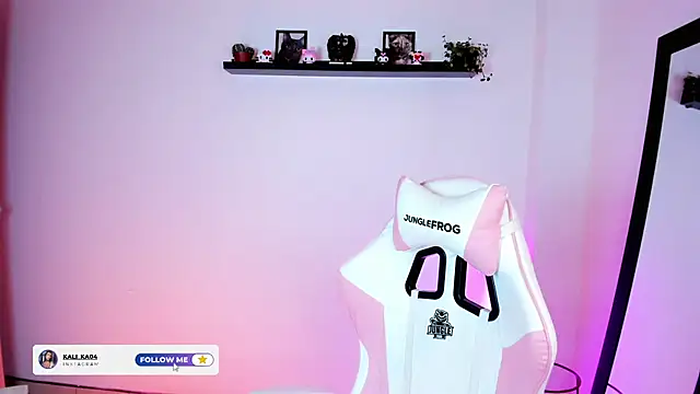 Snapshot of kali_ka_ chatting on November 24, 2025, 6:30 pm kali ka online show from November 24, 2025, 6:30 pm