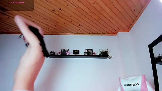 Snapshot of kali_ka_ chatting on October 13, 2025, 8:10 pm kali ka online show from October 13, 2025, 8:10 pm