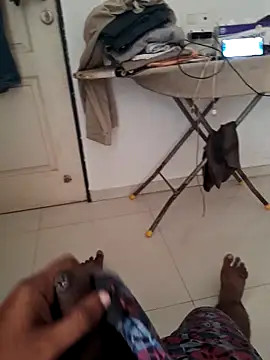 Snapshot of findmemylove chatting on December 28, 2024, 5:23 am findmemylove online show from December 28, 2024, 5:23 am